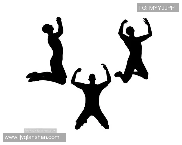 黑白足球明星剪影素材的艺术魅力与创意设计探索