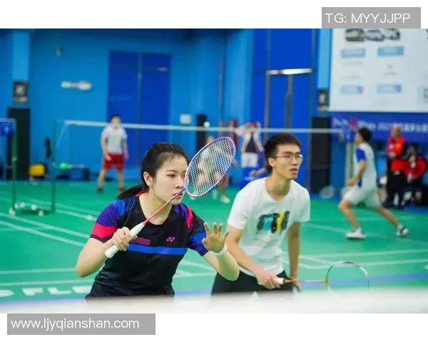 重庆羽毛球队近期状态深度对比分析及未来发展趋势探讨