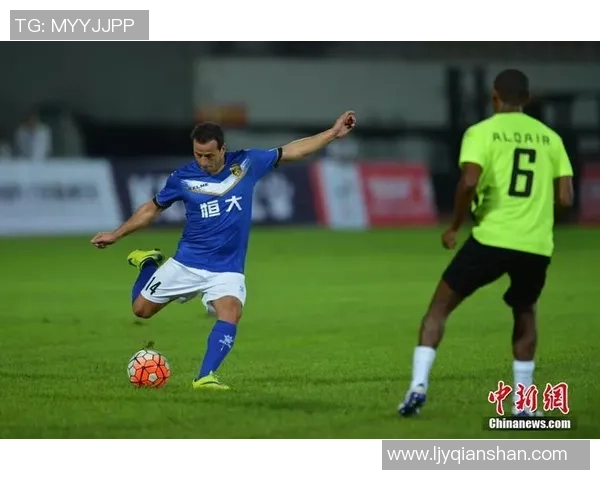 当今足球界最强阵容明星球员全面解析与推荐